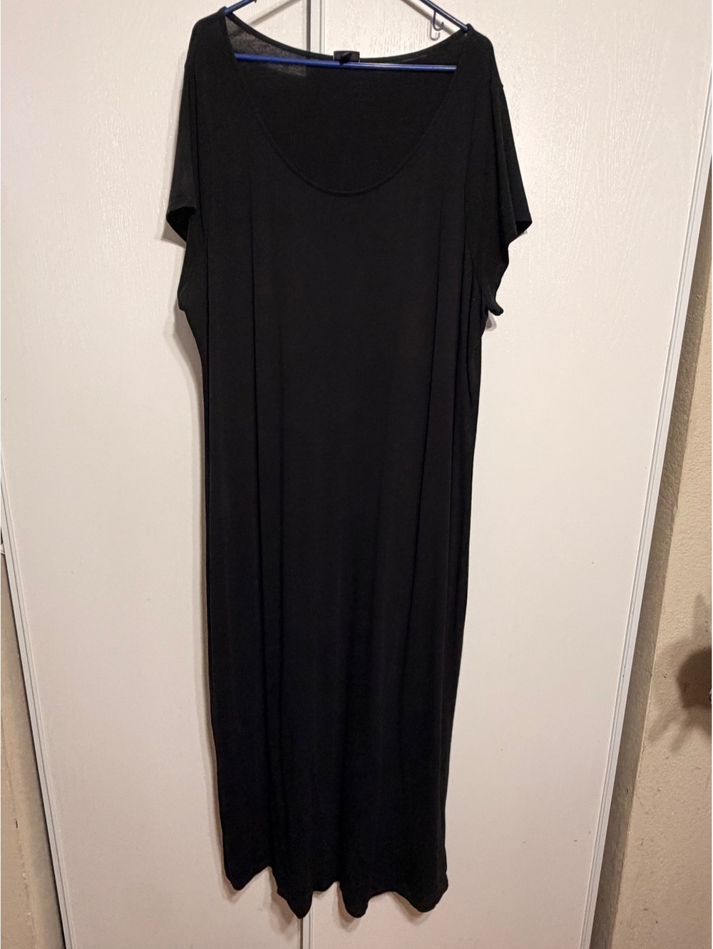 Torrid Women’s Size 4 Black Maxi Dress Short Sleeve Scoop Neck Plus Size